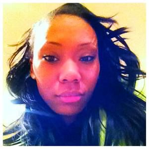 Meet your Posher, Dominique